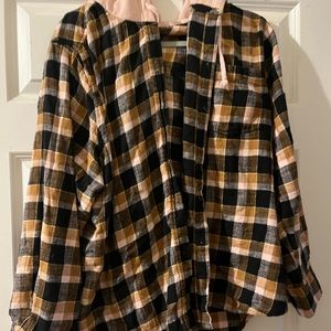 Button hooded flannel shirt